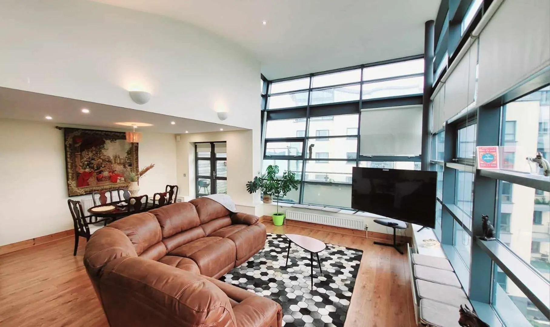 Apartment Panoramic Two-Bedroom Penthouse Cork
